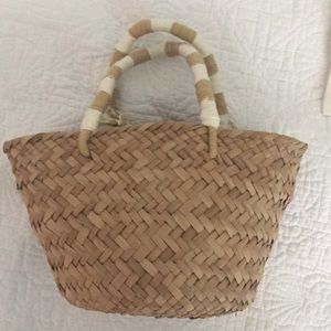 Kayu Straw purse
